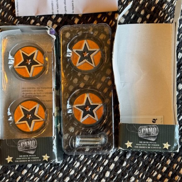 Vintage Borders Unlimited Camo Star Drawer Pulls - Picture 6 of 8